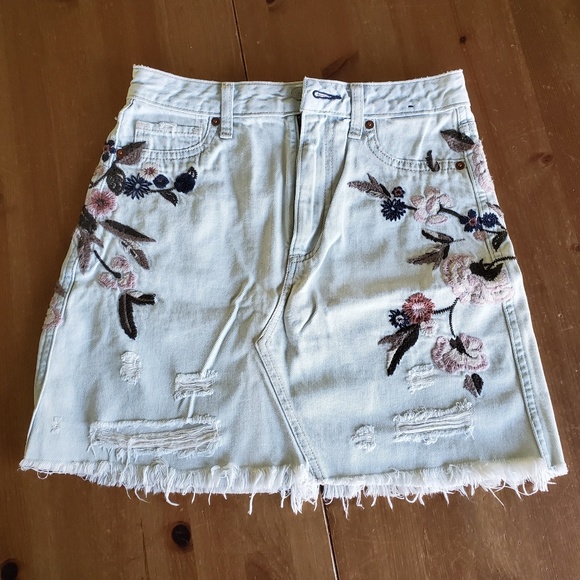 Embroidered Denim Skirt - Picture 5 of 6